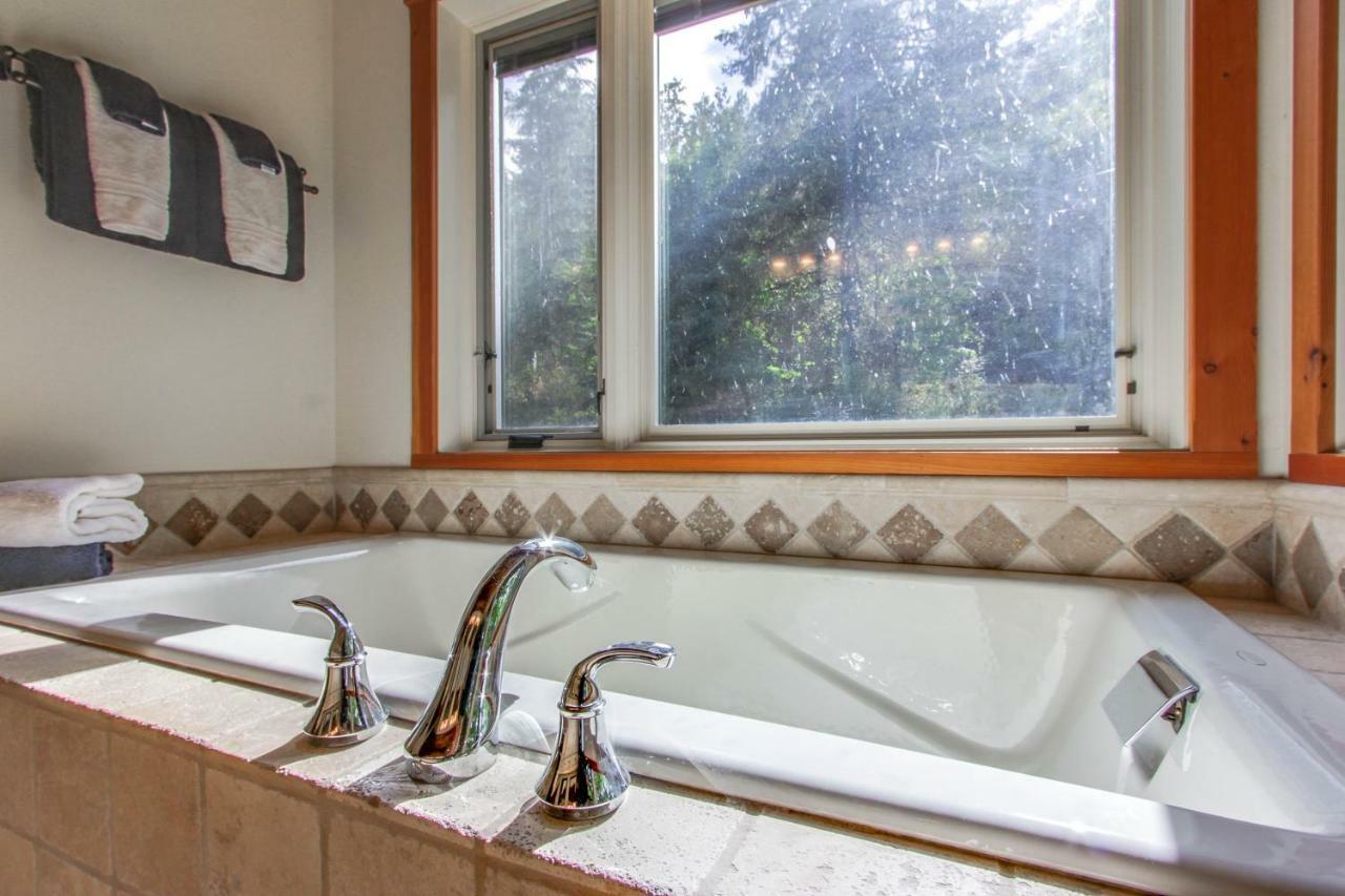 Bottle Bay Lakefront Lodge Sandpoint Dış mekan fotoğraf